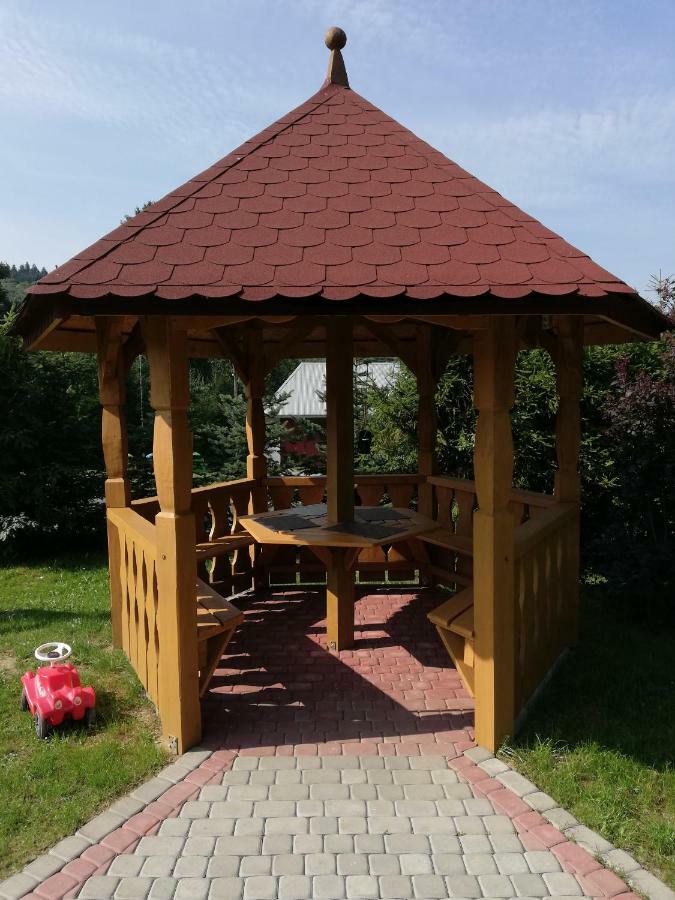 Domek Pod Swierkami Czarna  Exterior foto